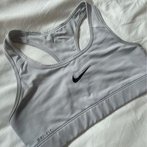 Nike Pro Sports Bra
